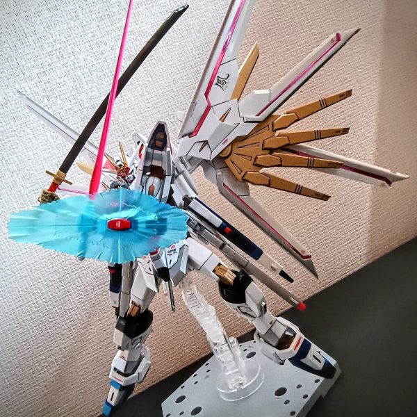 HGCE マイティーストライクフリーダムガンダム