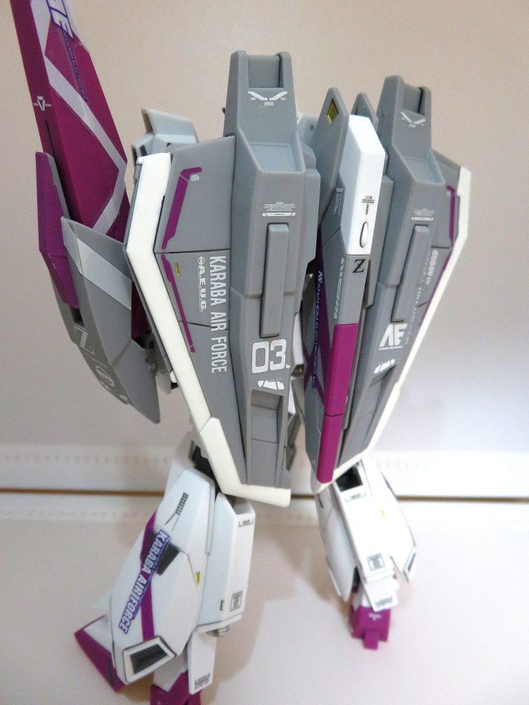 ナンバー03とカラバのマーキングが個人的にお気に入りです。