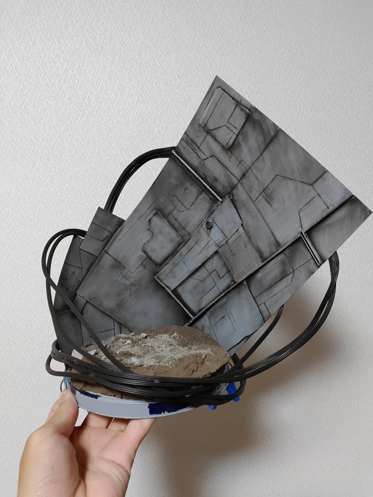 サフを吹いてウェザリングしたものです。ケーブルは雰囲気です(gandam2)