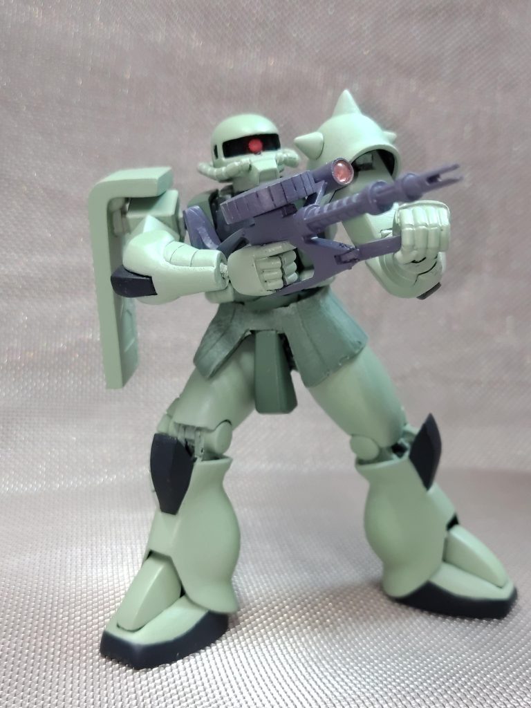 アクション腰のアーマー軟質素材で作るならぐるっと一枚で作って欲しかった