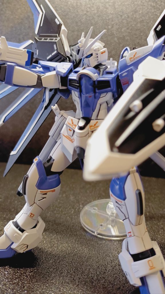 目覚ましい活躍の場があまり無かったイメージのライフリですが、フリーダムストフリの間取ってる様な機体でわたしはお気に入りの1機です。