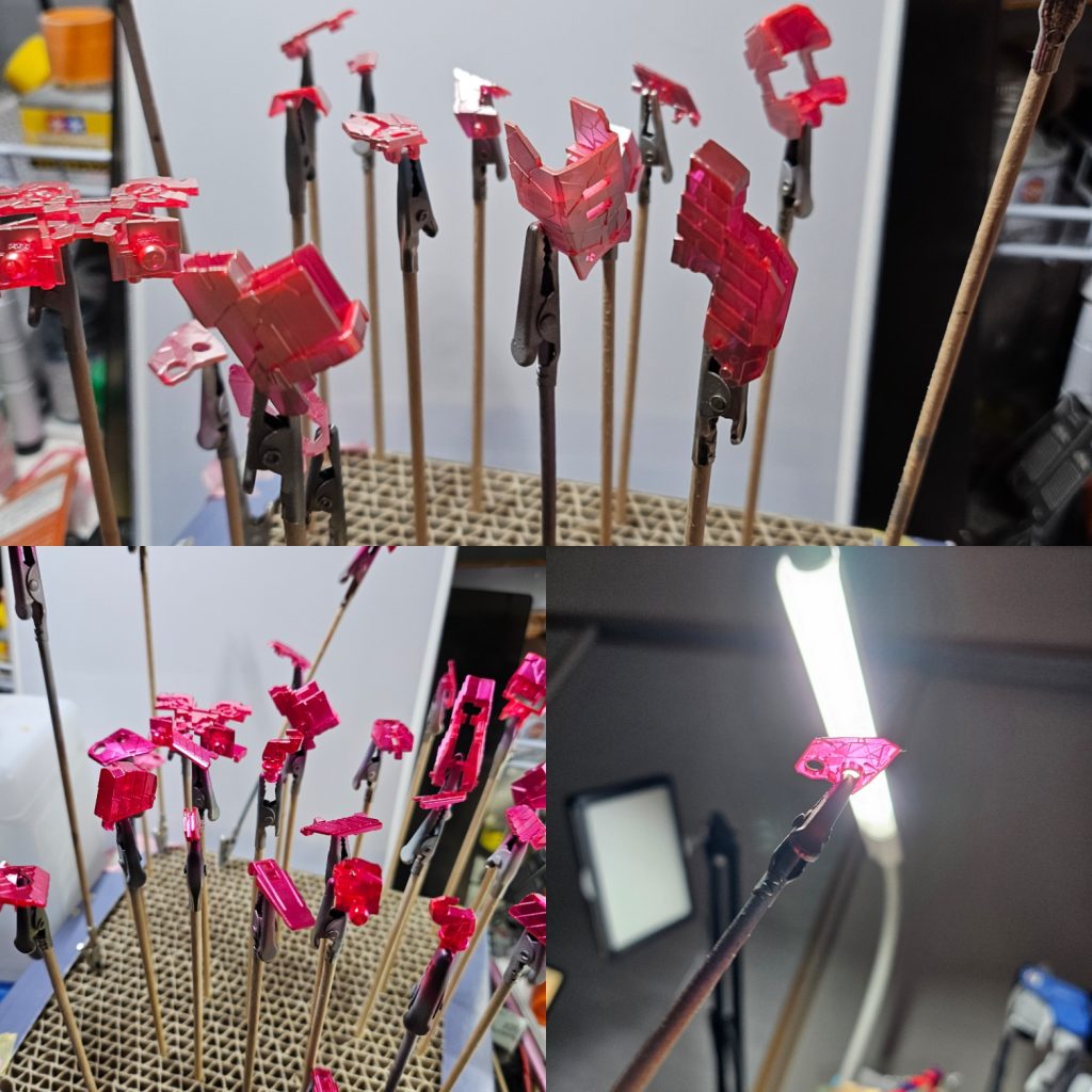 クリアーのサイコフーレムは下地にシャンパンゴールドをうす～く→蛍光ピンク+プレミアムレッドをうす～く塗装。これのお陰でフーレムのディテールが強調されました。(透かすとちゃんと透けるくらいですね)