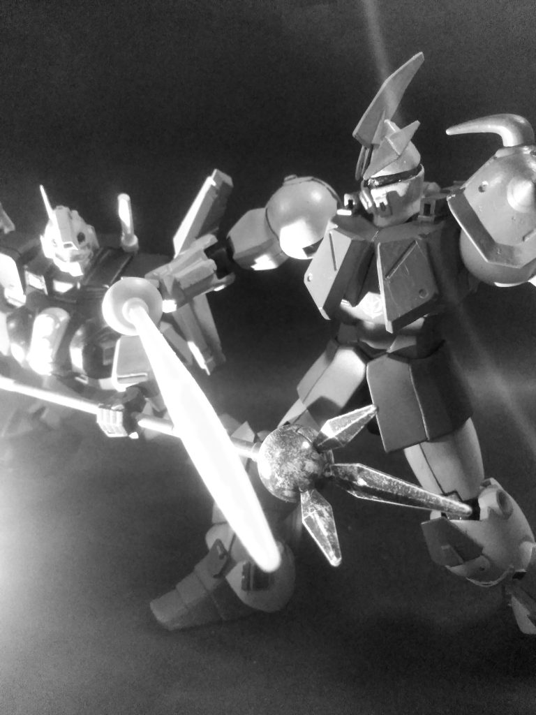 この独特なデザインが堪らない? 😍💓💓そんな訳で「UP主」としてはオモシロカッコいいけどなんだかアツカイズライ『YMS-15 ギャン 』を「リビルド」です 😁パイロットの影響も在るのかなぁ❓🤔弄りダすと癖になる~ 😋💞