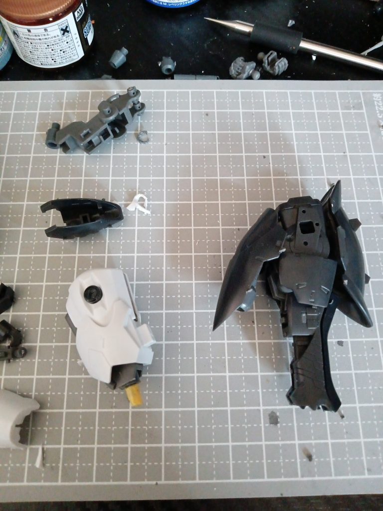 なかなかイメージした通りにはできないもんで・・・ともあれ指紋を拭き拭きしてクリア塗らないと(汗 )