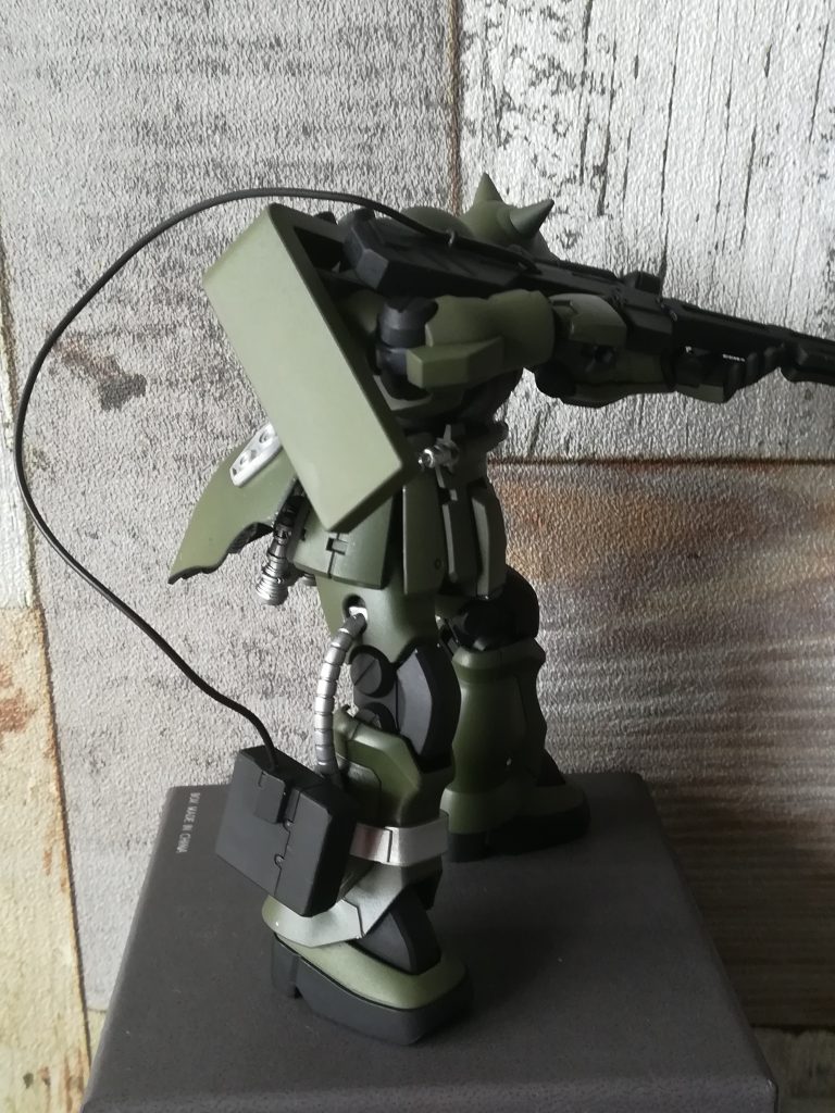 ケーブルはデミバーディングから