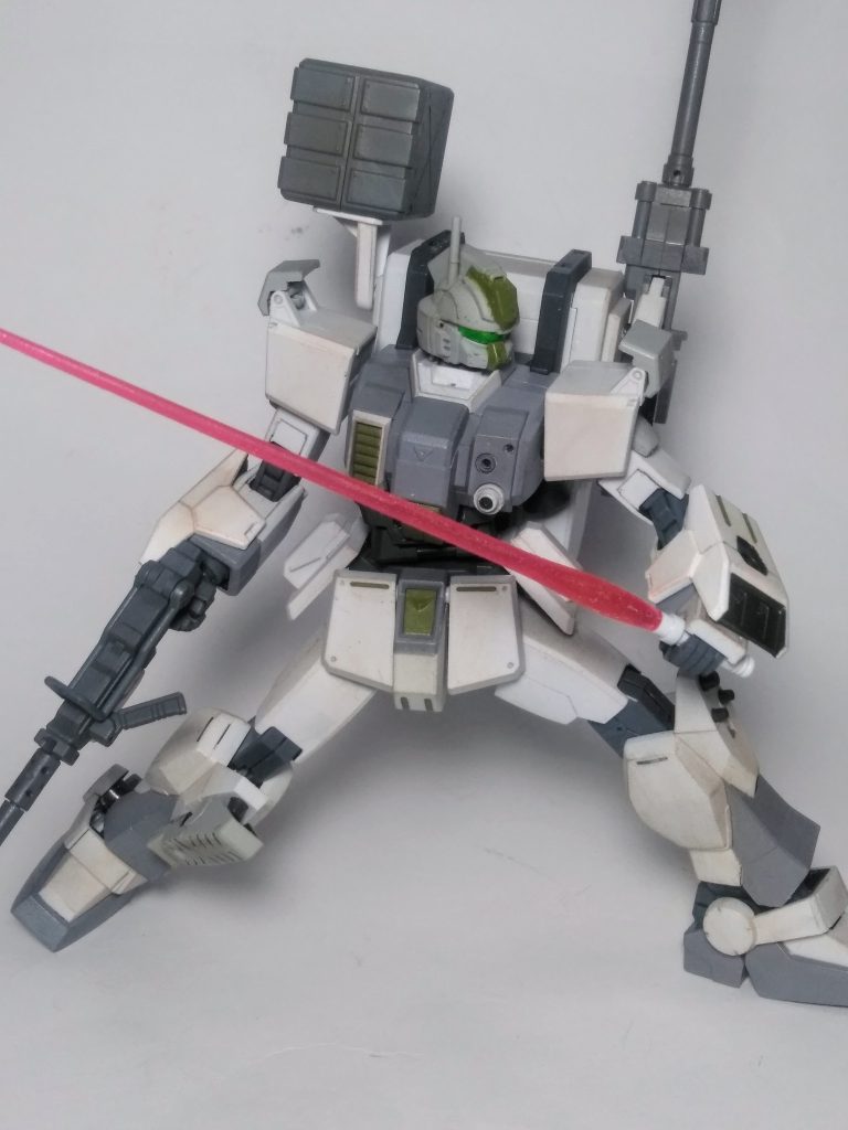 この『Ez-SR』と いうキット 🧐３種の機体をコンパチする仕様と成っております 😩💨ナンダか勿体無いと｢UP主｣は考えて仕舞い 今回のハコビと相成りました 😤💨それでは 何時も通りにビーム サーべル 抜刀でもシトキましょうか 😁