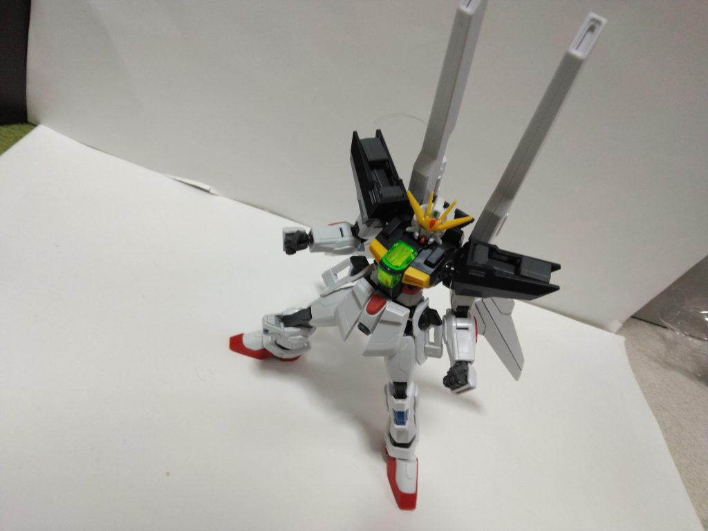 イメージ的にはビルドファイターズのMSみたいな強敵ポジションをイメージしました