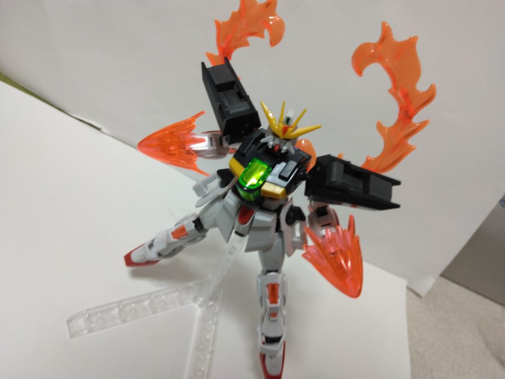 マイクロウェーブで残った力を炎の拳として出すというイメージ。かっけぇ…