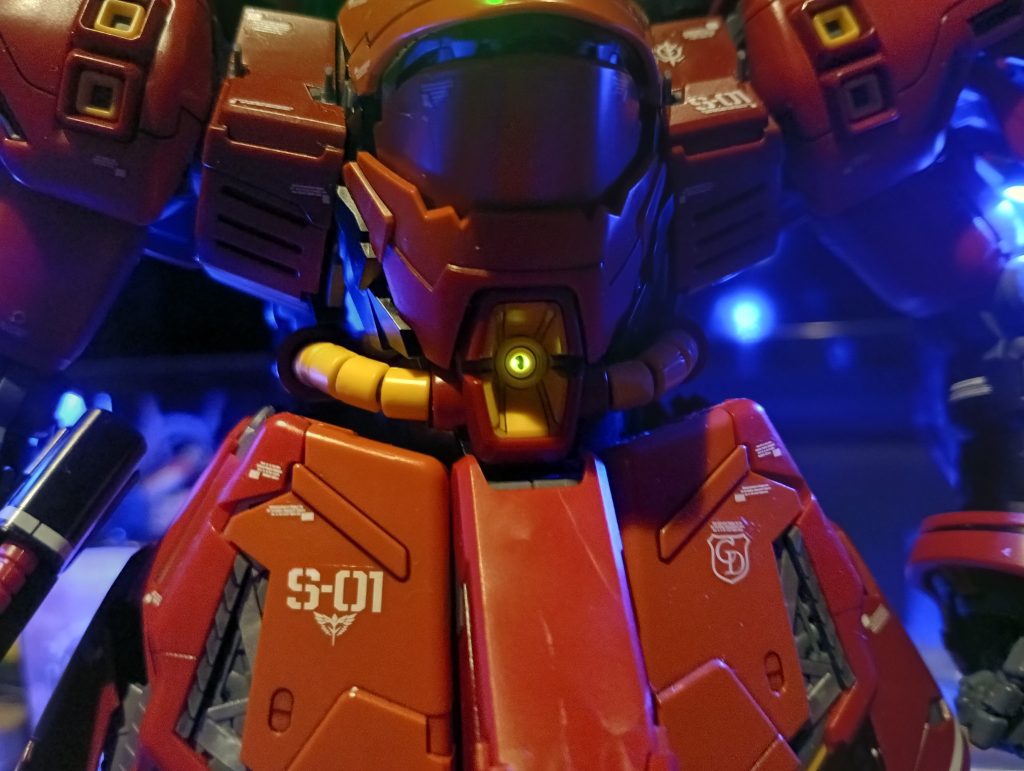 腹部メガ粒子砲にも入れてます👍