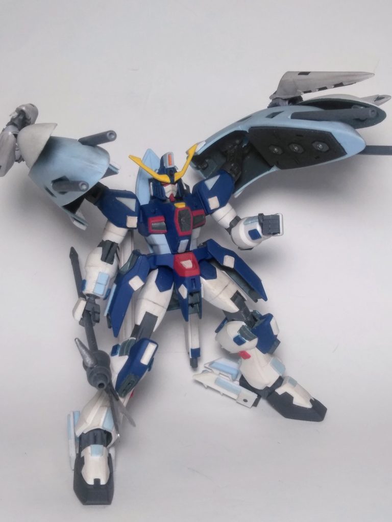 コッチの 4 門は対艦用の実弾兵装だそうです 🧐コウイウ装備 良いですねぇ 😚💕