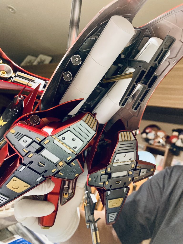 足裏を塗り分け。見えない場所ですが、マスキングの練習!と思って頑張りました。何故か一番愛着がある場所かも。