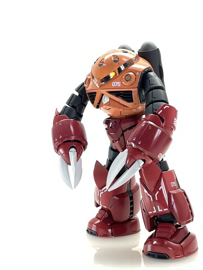 左側より。アイアンネイルは、黒→シルバー→ホワイトで金属っぽくなるかなと思いましたが、普通に白ですね(笑)