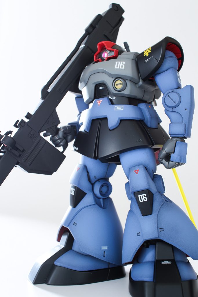 カラーリング青　ティターンズブルー2→水性すみれ色→つや消し黒　ガイアカラーEXブラック→EXセミグロス赤　ガイアカラープレミアムレッド→EXセミグロスグレー　ニュートラルグレー4→2→exセミグロスビームバズ　クレオス黒サフ缶まんま→つや消し