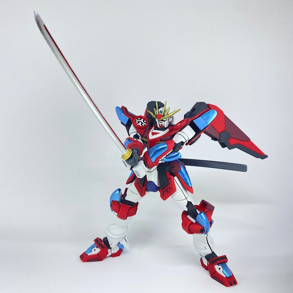 余談ですが、付属の刀は色々あってお釈迦にしました(笑)代わりに、コトブキヤのウェポンユニットの刀を使用してます。こっちの方がデザイン的に好みでしたので、これでよかったかもしれません。