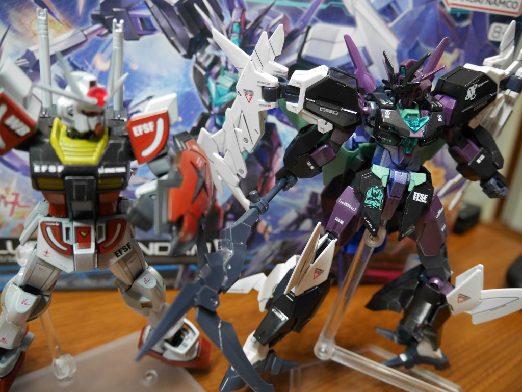 劇中はラーガンダムとバトルしてたので、並べてみました。この躍動感のなさはいつも通りです。