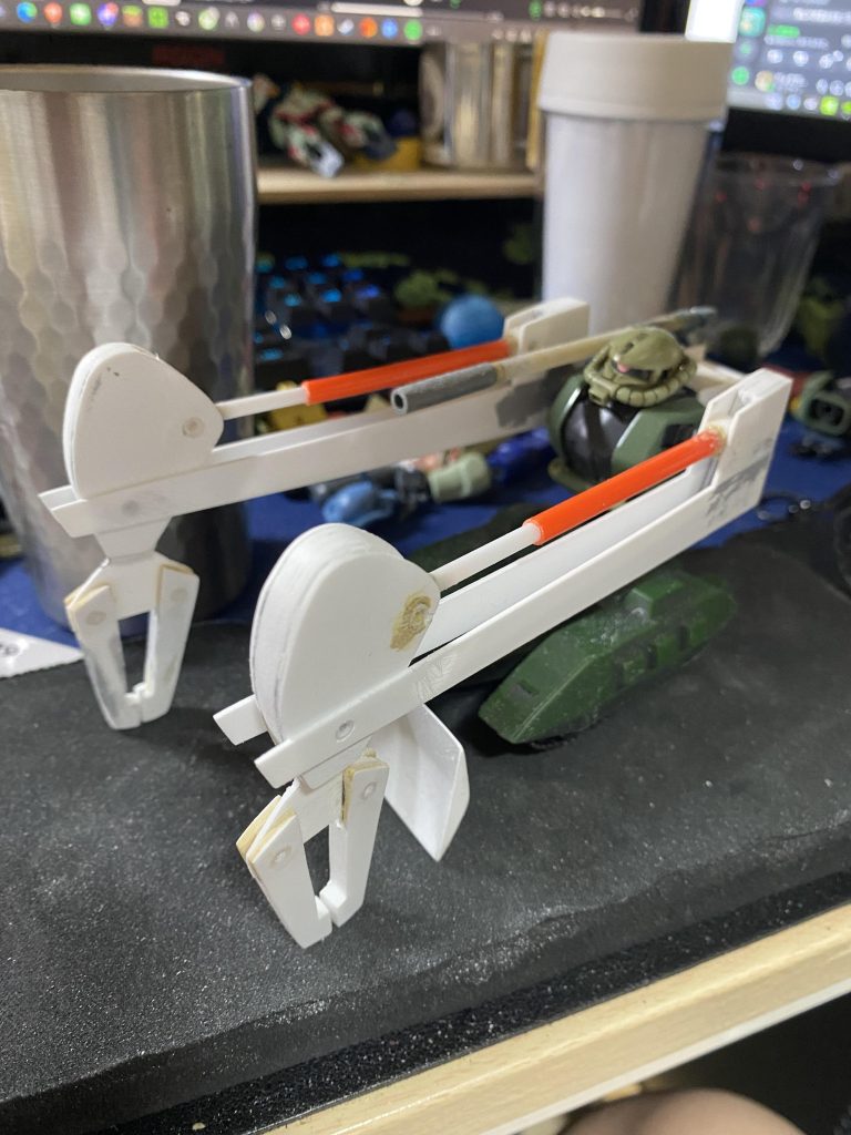 最初できた時は余りにもデカ過ぎて不自然だったのでコレをまた作り直して