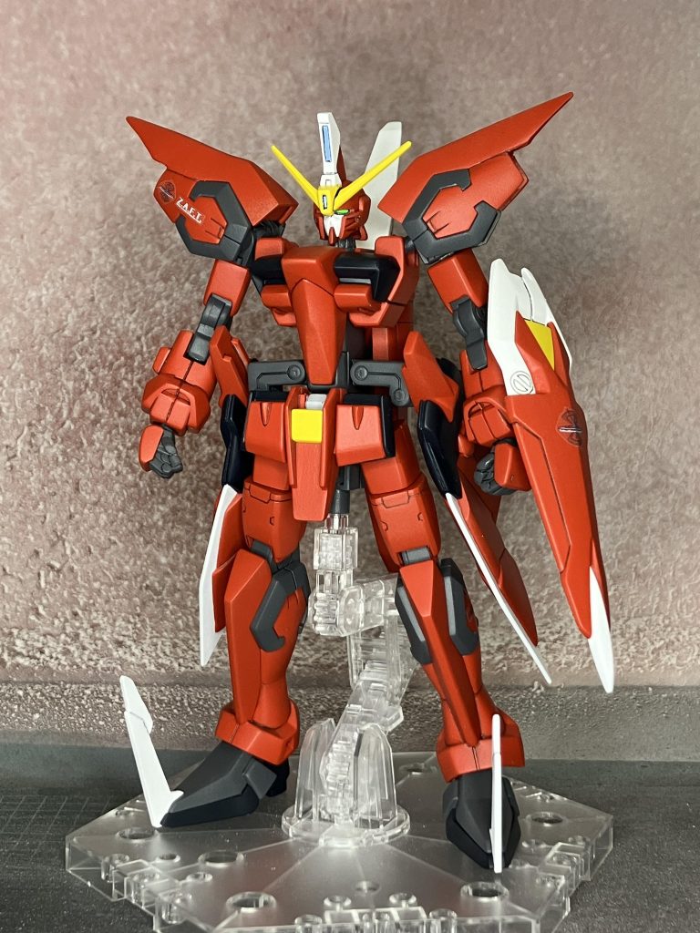 結構好きな機体だったのでプロポーションを良くしたい、でも変形もしたい。とゆー事で頑張りました