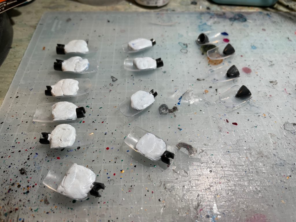 100均つけ爪加工。