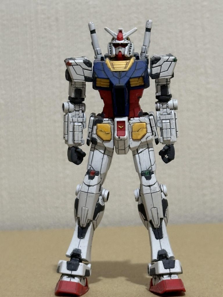 小さいながらも、部分塗装、スミ入れしました。