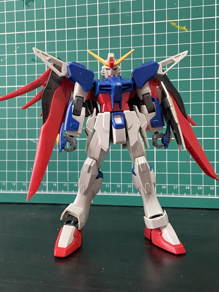 購入してそのままの塗装前の状態。それでも、最低限は色分けされてるかな。って印象。