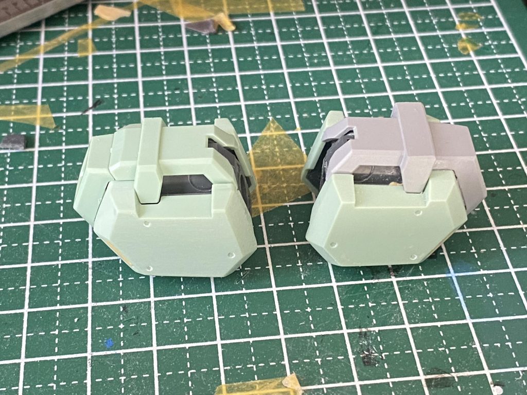 肩アーマーも割と形状が変わっています。