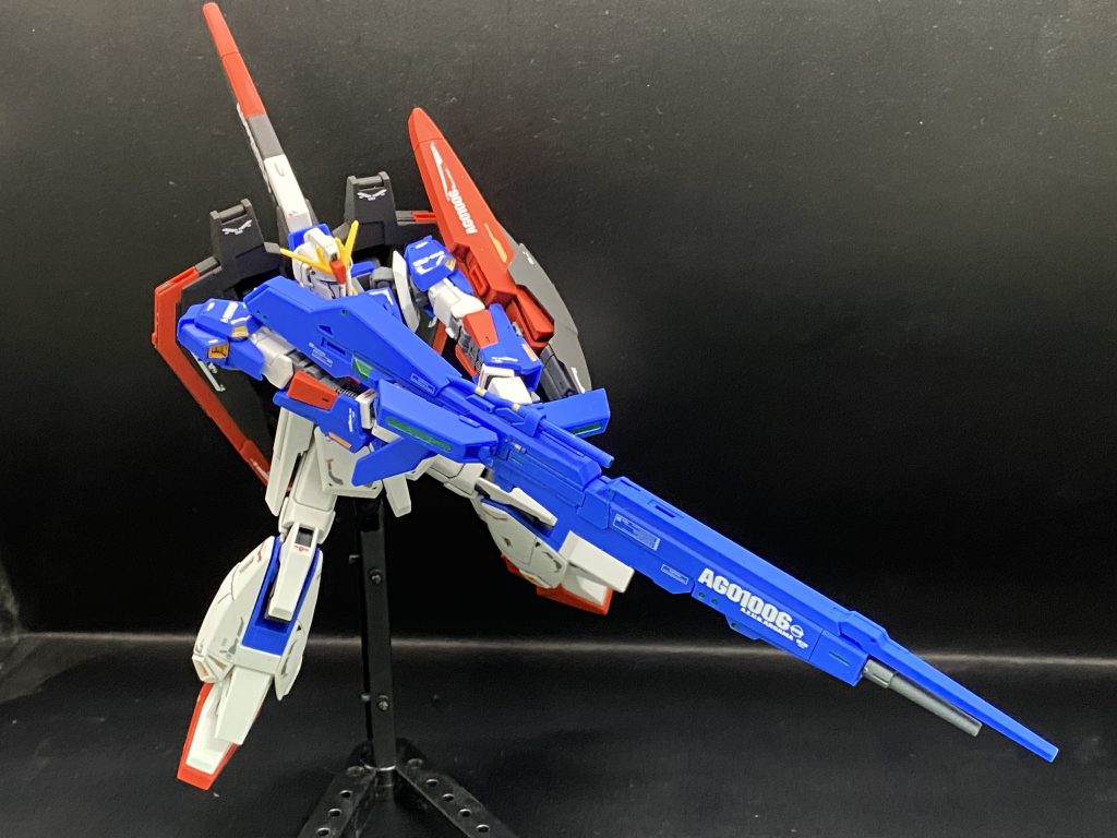 そしてハイパーメガランチャーの発射モーション。長物の射撃武器は構えが様になるので良いですね