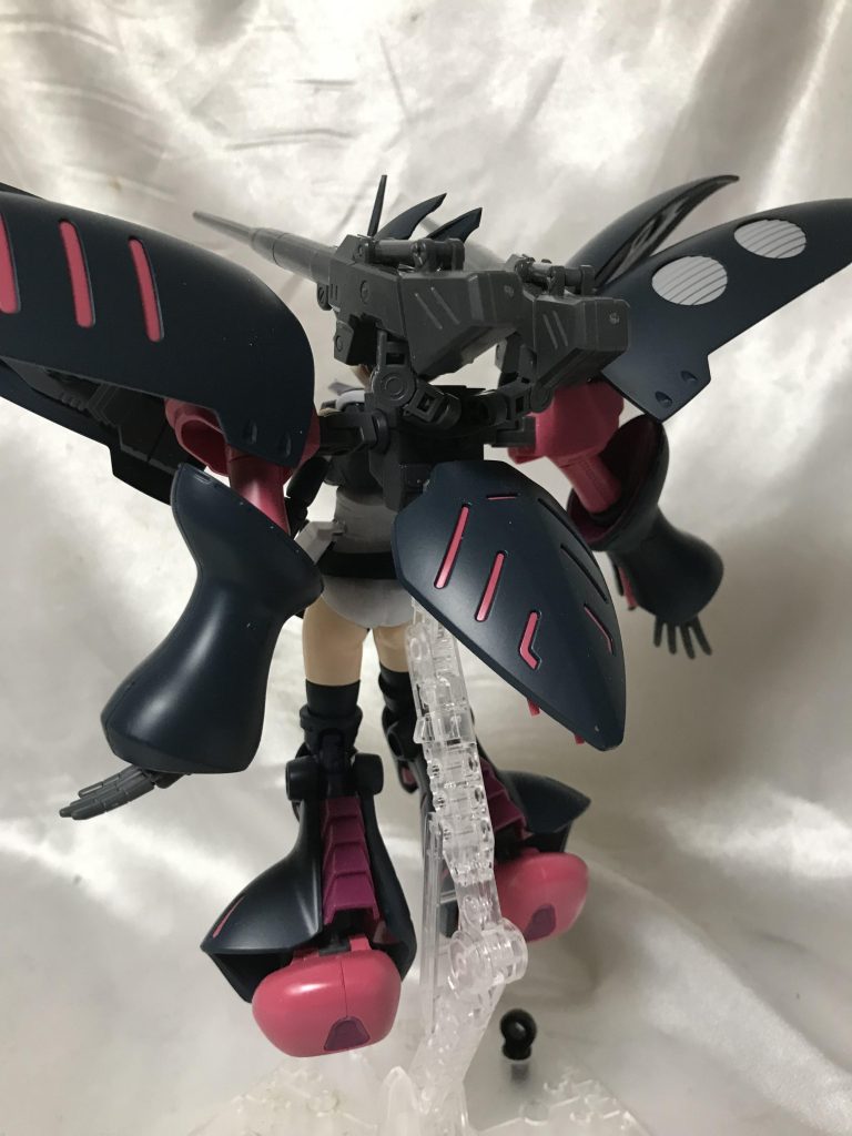 ピンク部分はきれいに色分けされてて組んでて気持ちよかったです。アクティブカノンはガンタンク初期型のキャノンを移植しました。デザインが似てた気がしました。