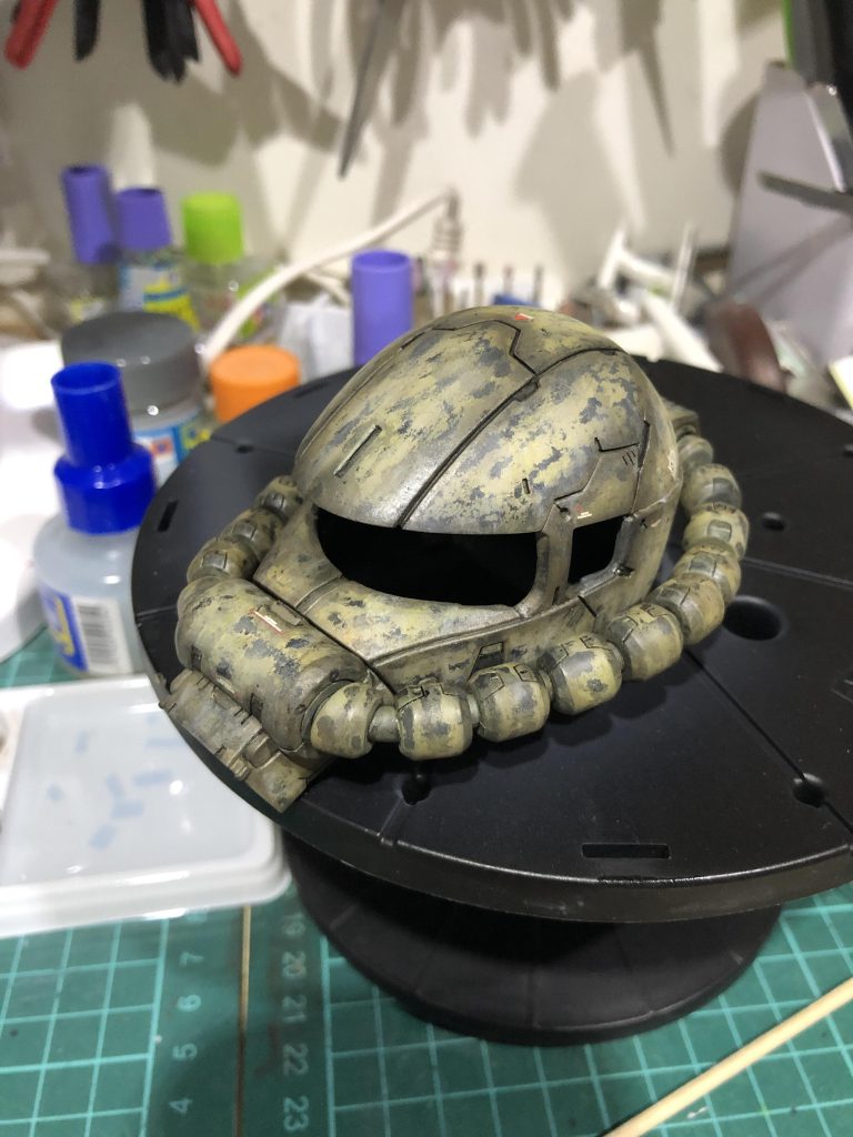 最後に墨入れして塗装完了。写真だとはじめとあんまり変わりなく見えますが、実物は徐々に変わっていい感じ(自己満足)です。