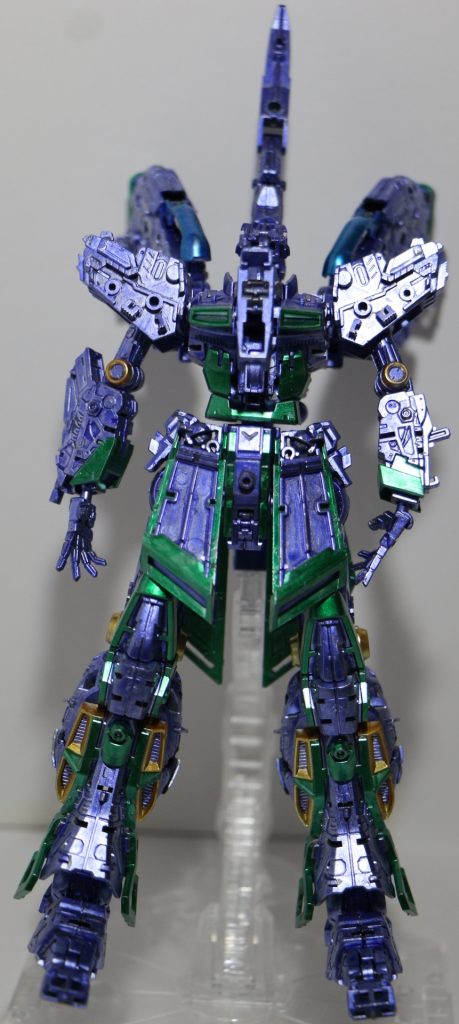 フレームの中に内蔵？凄いじゃないか！？Hi-νガンダム すぐに持って帰るぞ！ フレームがかっこよすぎる！バンダイの社員は天才か！