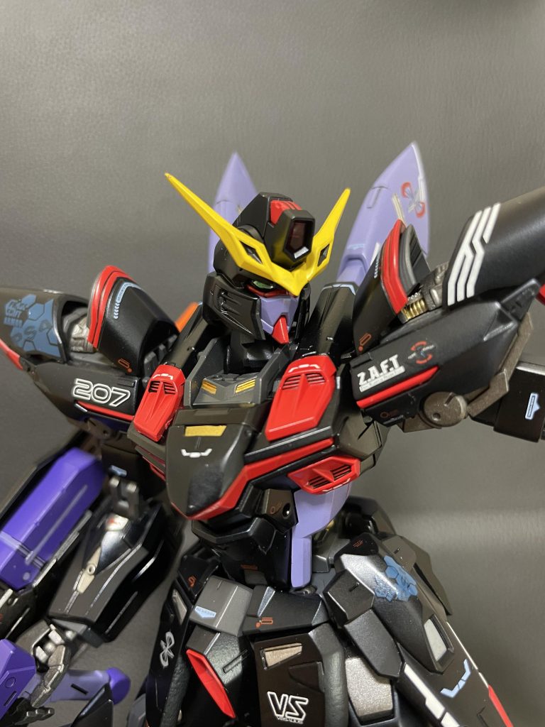 デカール多めです