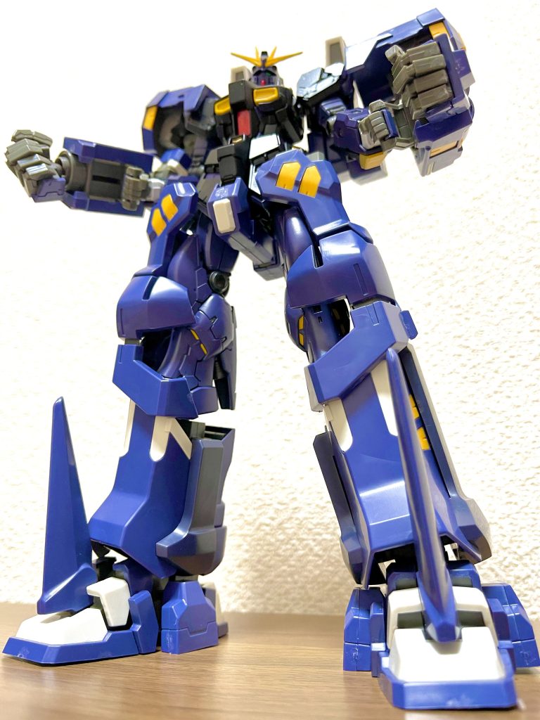 いずれちゃんとしたH-νガンダム用のボクサー装備を作成したいと思います。