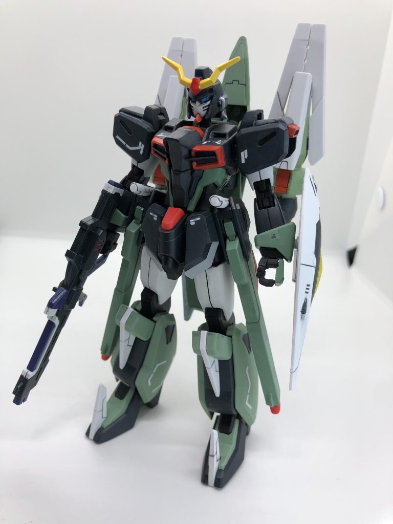 ライフリの関節を移植して最新の可動域にしまして、ついでに背中のポットも新しくしました。顔はカオスの極悪フェイスがカッコよくて捨てきれなかったのでこのままです。