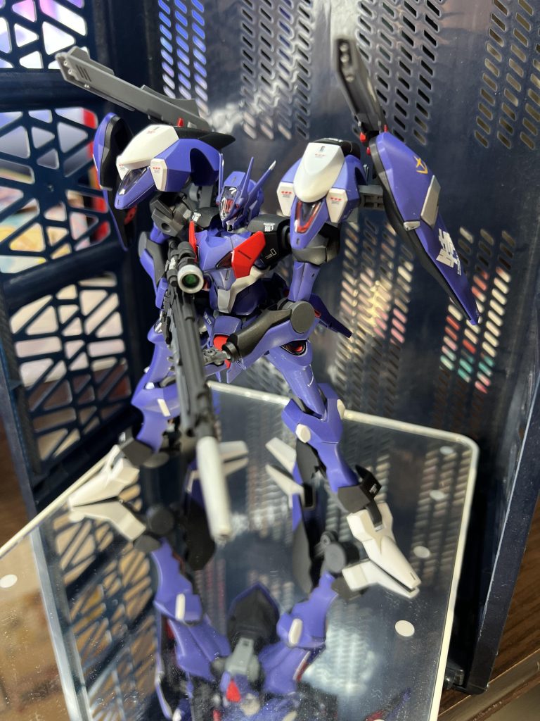 前作同様にリニアガンも装備。