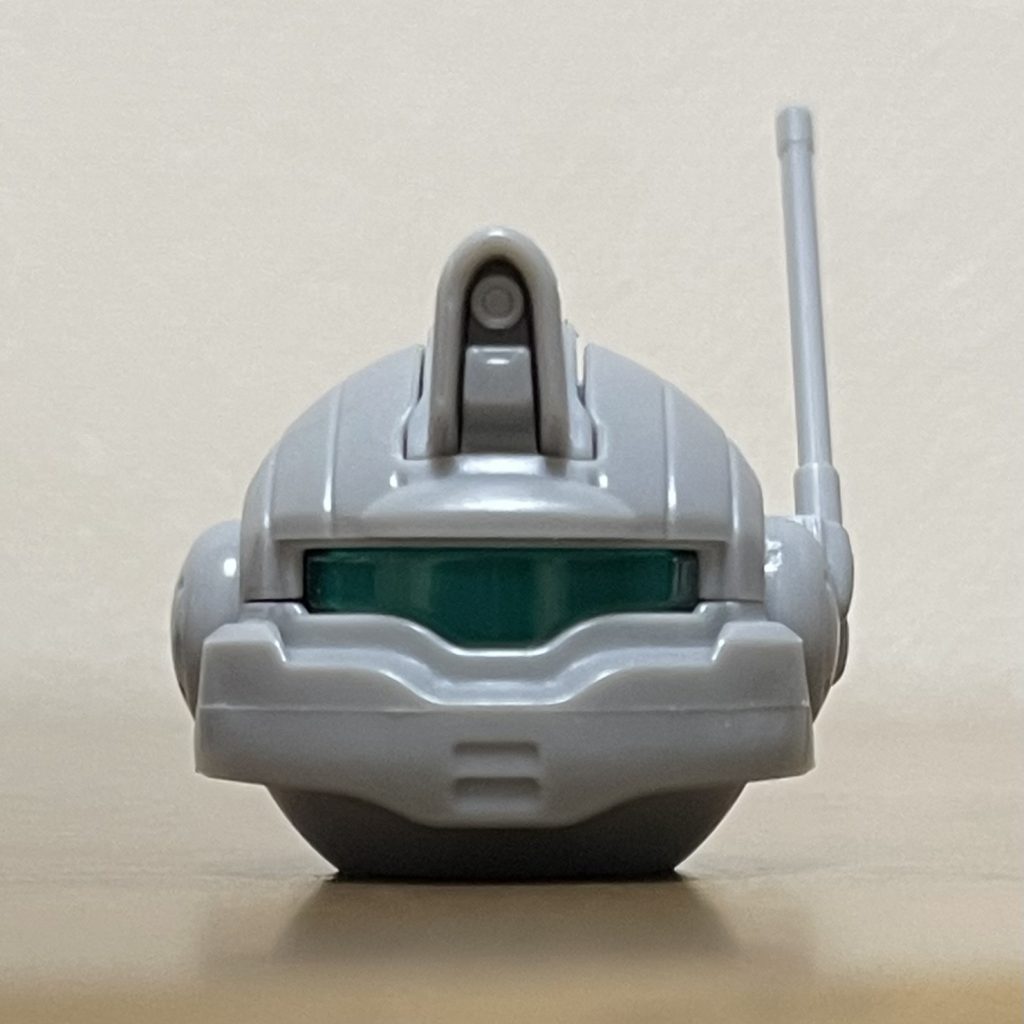 ゆっくりしていっ・・ はい、茶番劇でした。この間投稿したonもこれしたくて組んだようなもんです。HGガンキャノンのボディーに1/100ガンダムの盾持たせてます。タンク役ってので盾高い方がいいかなと思ってやってみました。