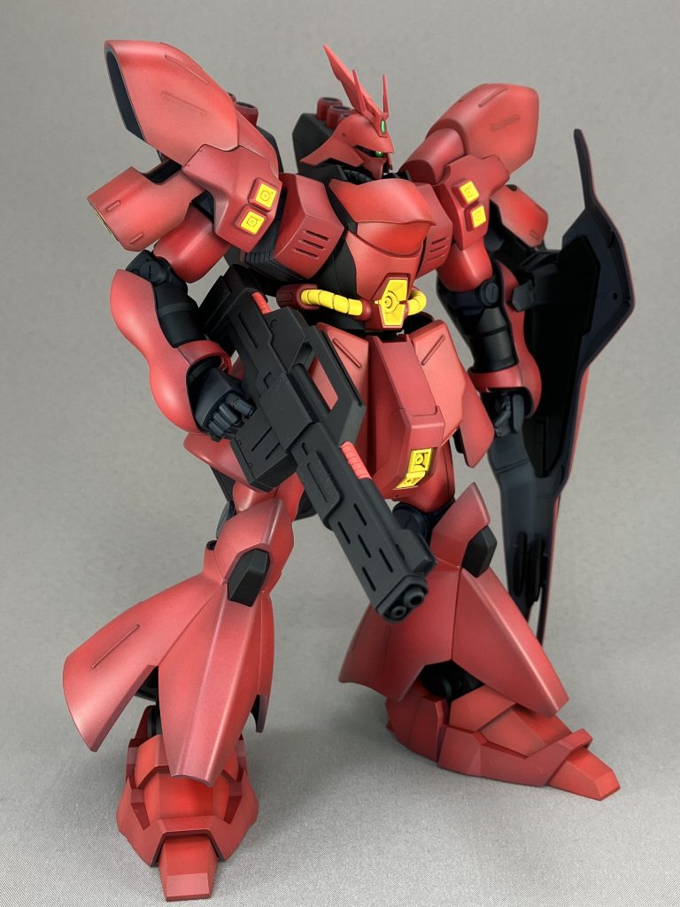 今回時短目的で、面の端や凹部分にのみメカサフ→メカサフを残してピンクサフ→GXレッドを吹きました。なかなか良かったと思います。