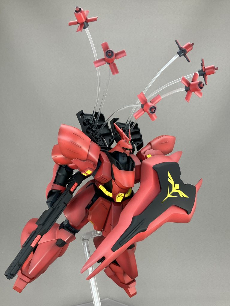 ファンネルタミヤの2mm曲がるプラ棒をさしました。