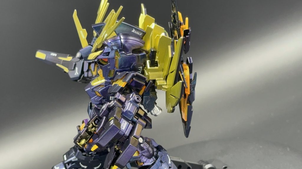 プロポーションが良く、どのアングルからみても格好良いです(gundam-kao2)