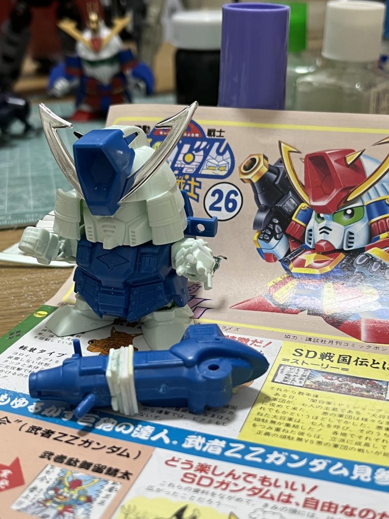 バズーカはこれくらい延長。指はプラ棒で作りました。