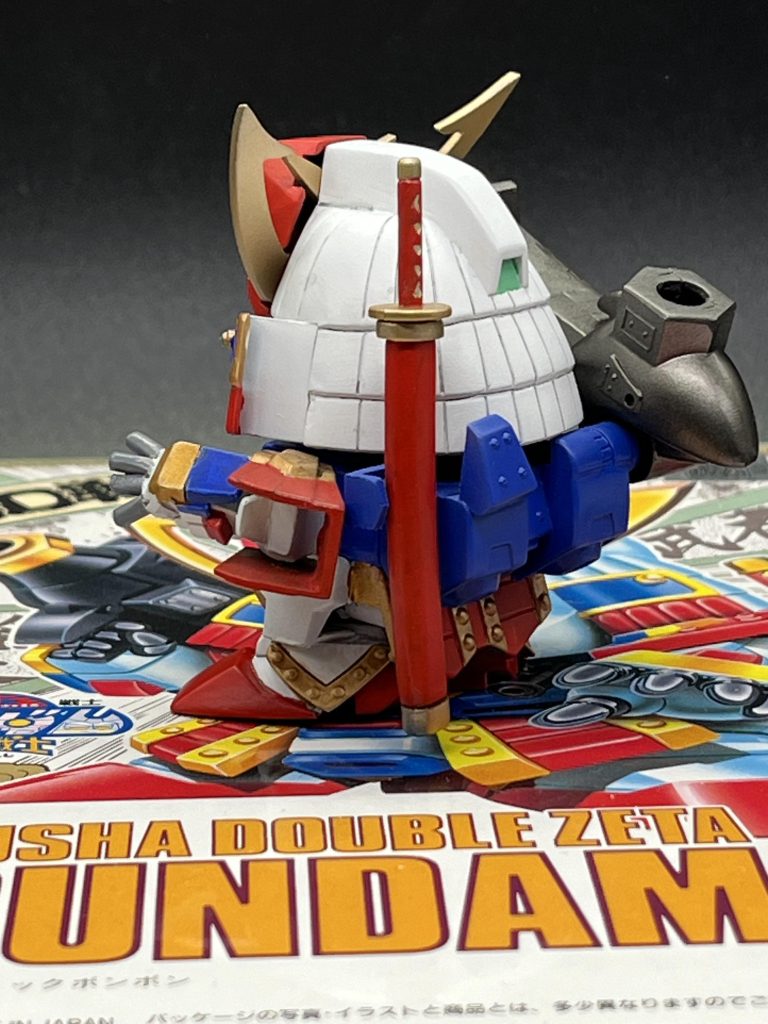 今回刀は抜かないので刀身は塗っていません。見えないところは手抜きの精神。