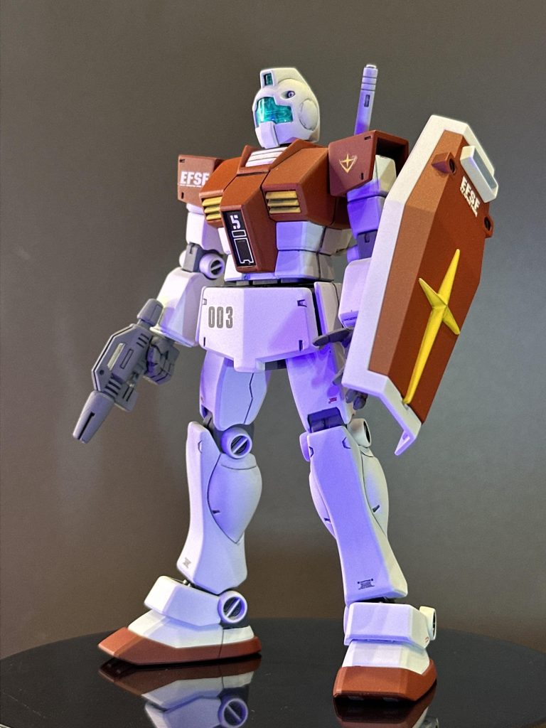 カメラ部分には蛍光塗料を塗ってあるのでブラックライトで光ります。