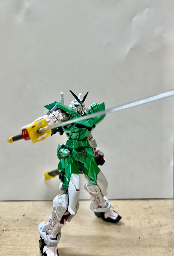 正面から見るとこんな感じです、アンテナは妖夢のリボンを意識して黒色にしました。