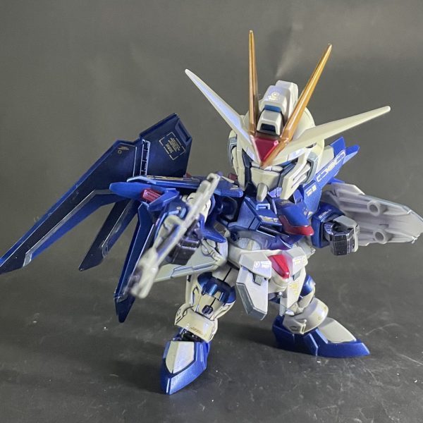 SDガンダム ライジングフリーダムガンダム