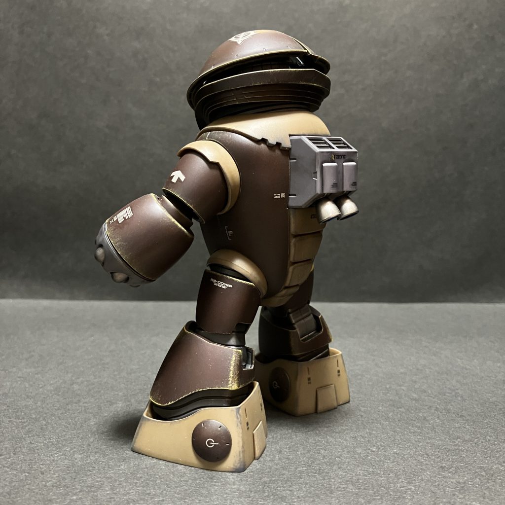 筆塗部分塗装少々。デカール少々。