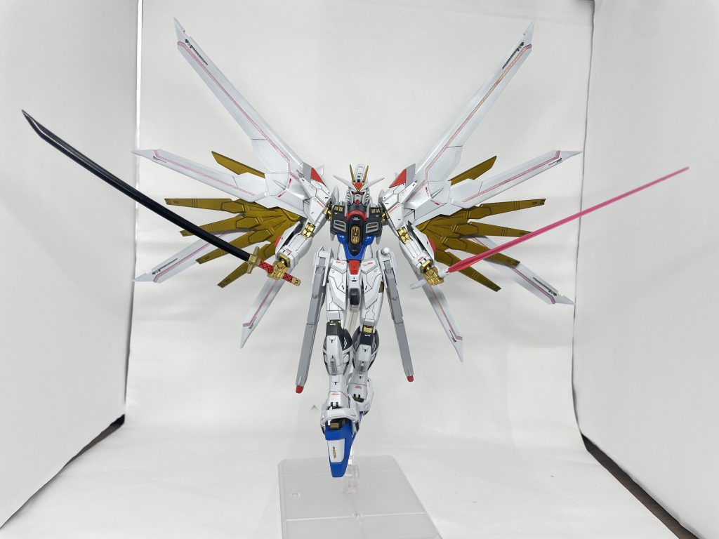 スジボリデザインのセンスが欲しいです