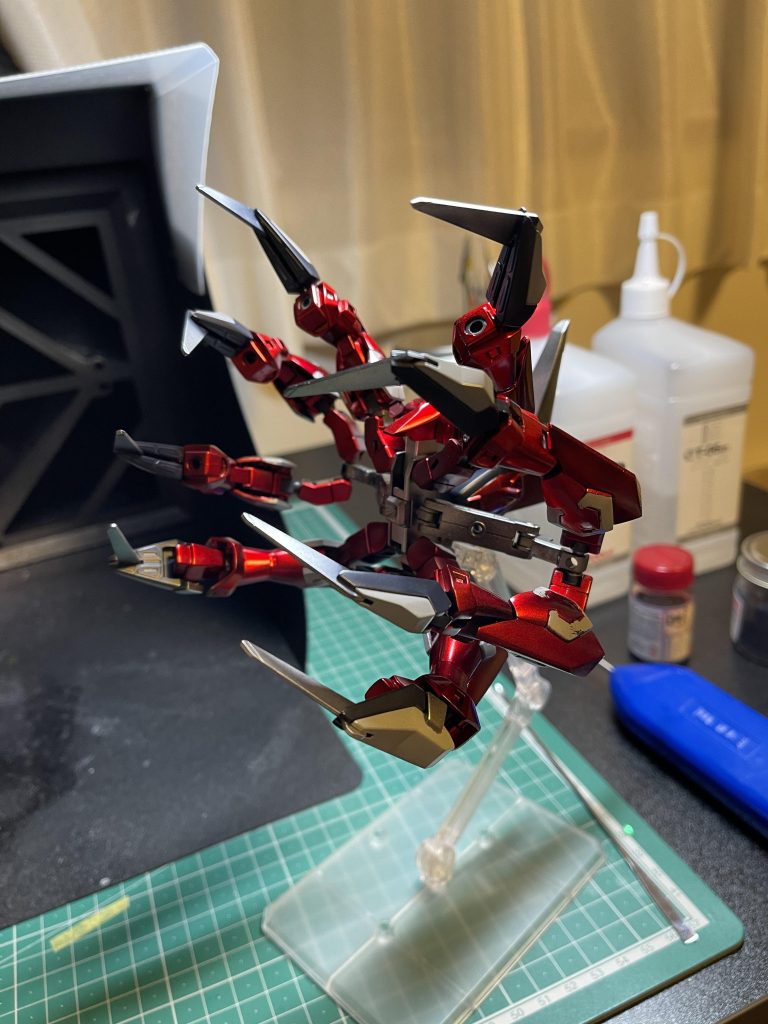 強襲形態。急速接近してきたら怖い。