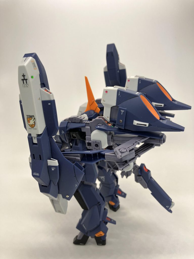 水中用ということですが、思い付きで🛩️航空機よろしくアクアユニットなど数カ所に左右で赤と緑のランプを模してみました💡深海に潜った時に役立つような気がしてます😉