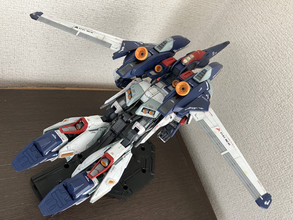 変形させたバージョン撮って無かったので更新。塗装剥げ怖すぎるのでもう2度とやりたくないですね…。