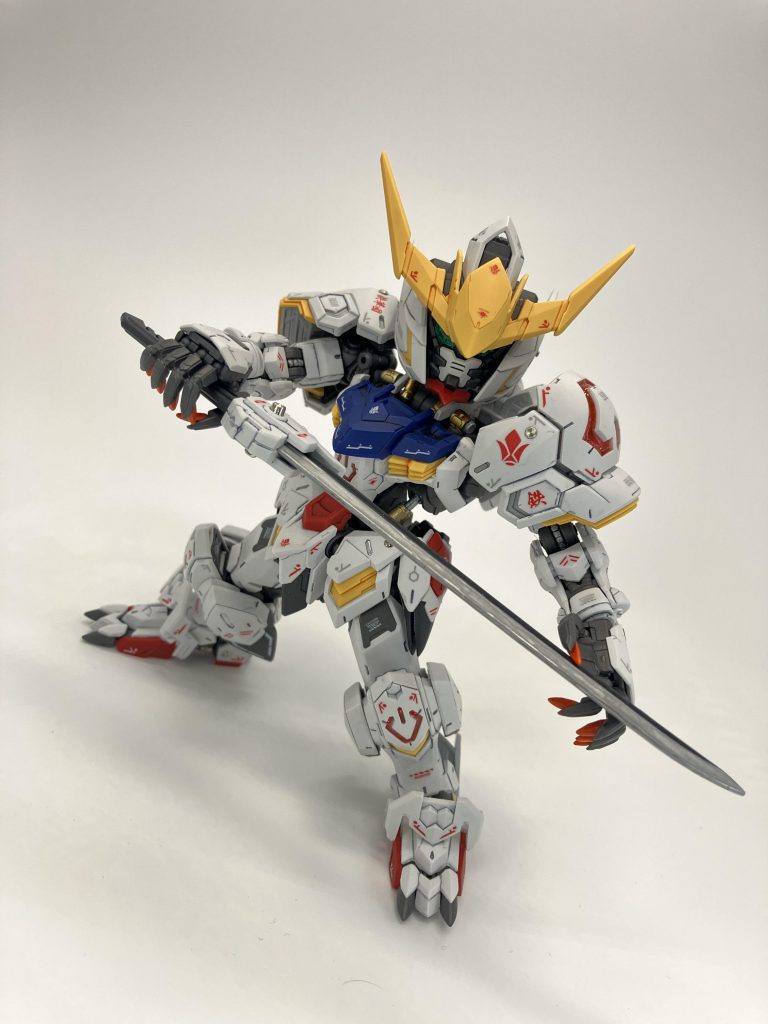 ⚔️太刀装備、牙突さながらに構えたかったんですが🤨