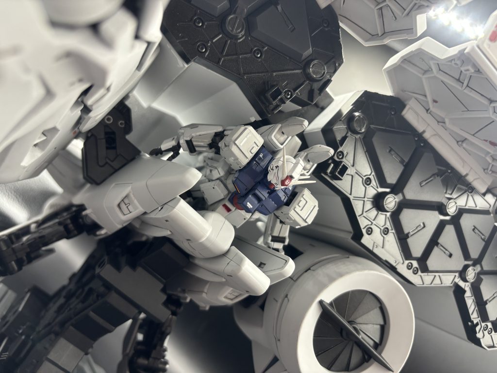 今回は出来るだけ簡単仕上げがテーマだったので手抜きですがここまでで一ヶ月くらいかかりました。笑