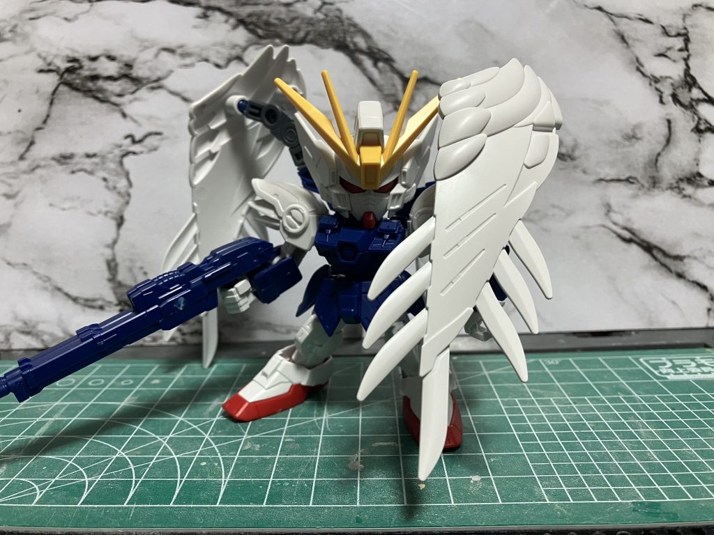 これにより、羽をかなり自由に動かす事が可能となりました。